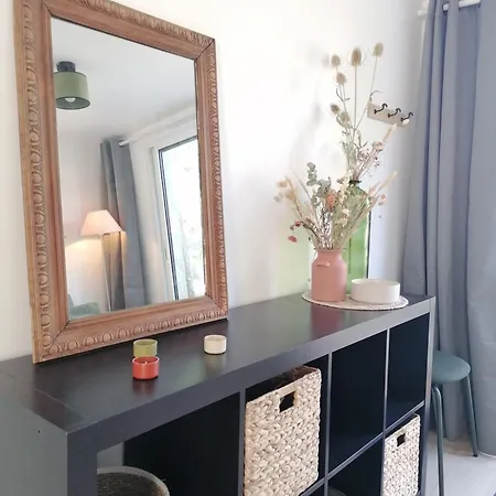 Petite Maison Des Bords De Loire Les Rosiers