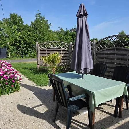 Petite Maison Des Bords De Loire * Les Rosiers
